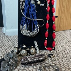 Vtg Statement maker Red and Blue Beaded jewelry Set